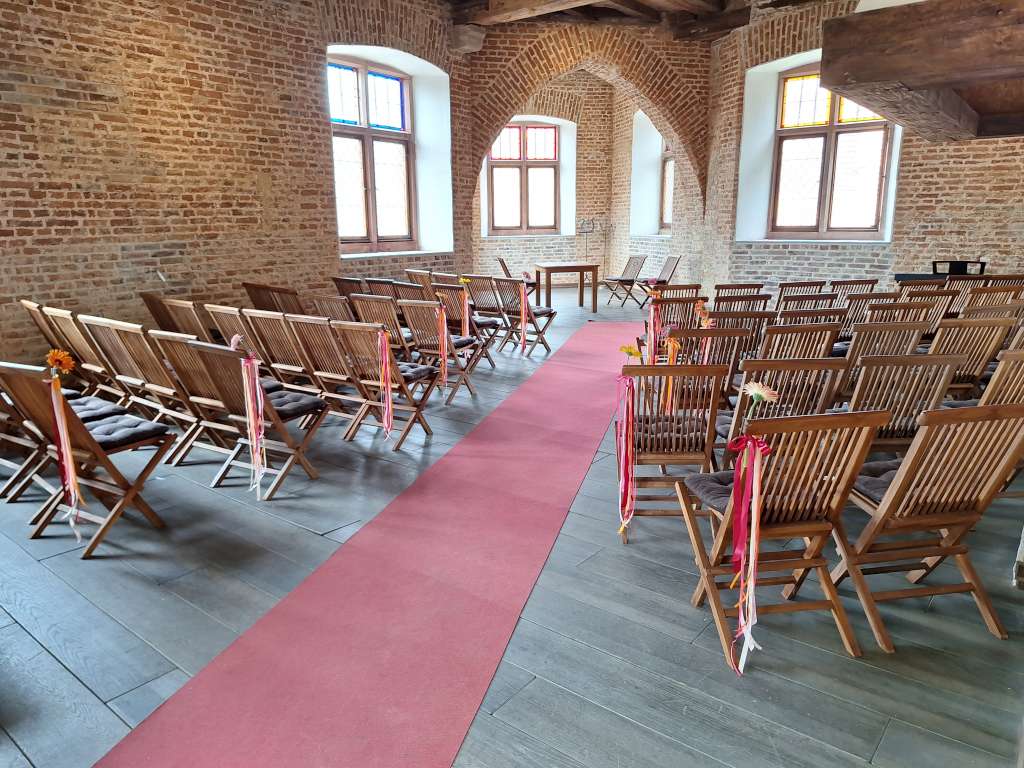 DJ für die Eventlocation Burg Bubenheim Events Nörvenich