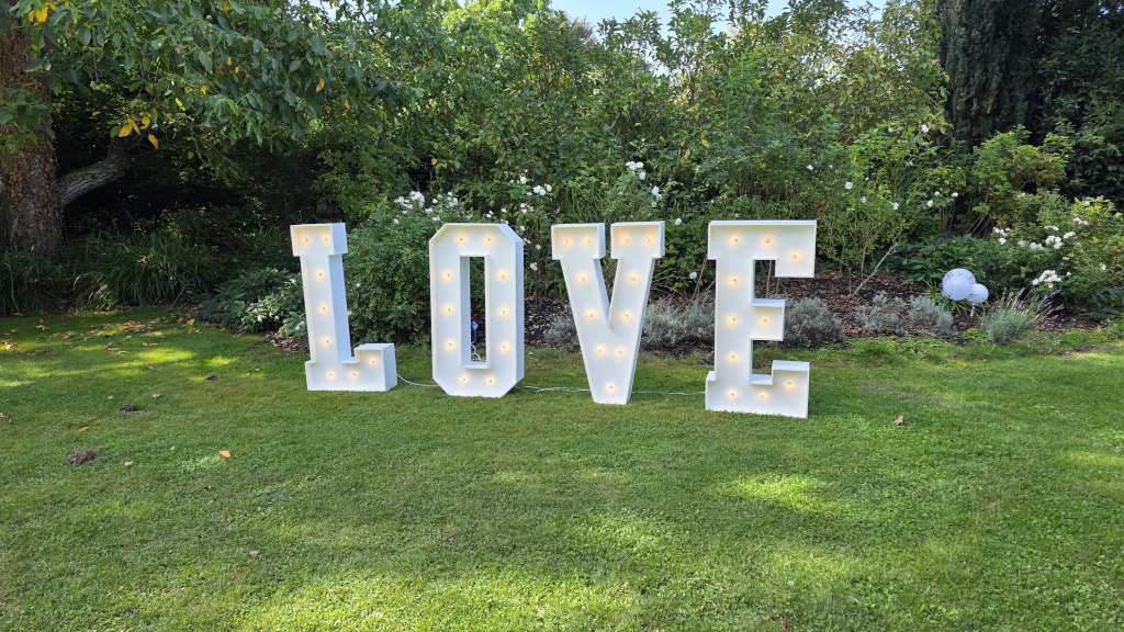 DJ für die Eventlocation Haus am Park von Burg Bubenheim Events Nörvenich